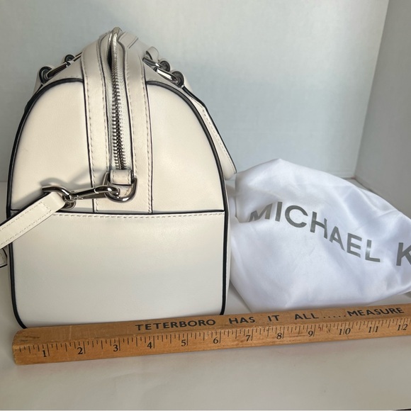 MICHAEL Michael Kors Black and White Satchel Bag - Picture 10 of 11